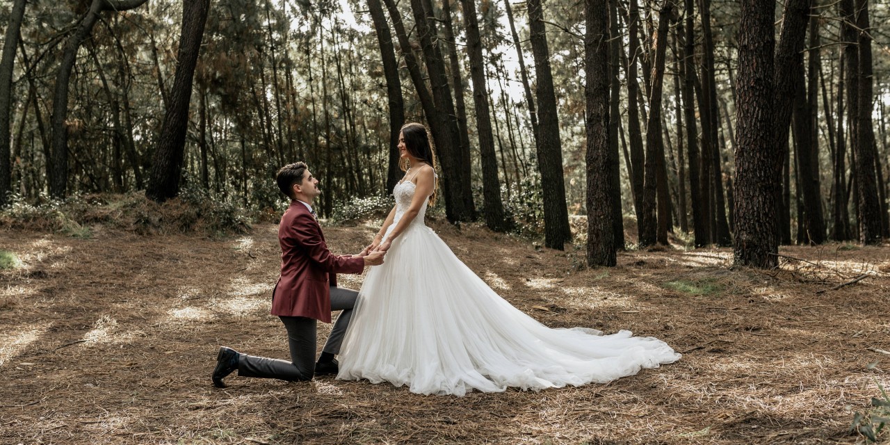 Dem Bräutigam wurde der Antrag vom Kumpel vermiest. Das sollte auch Konsequenzen für die anstehende Hochzeit haben. (Symbolbild)