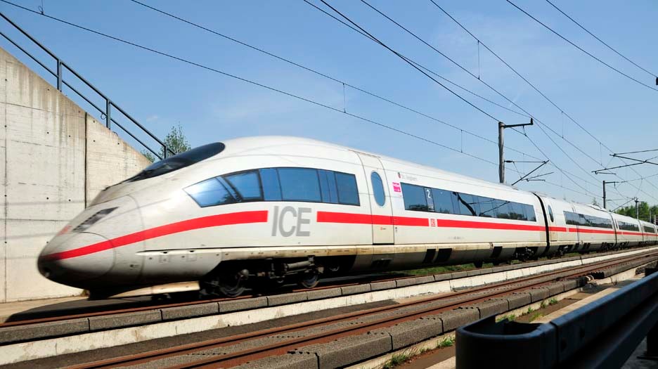 Deutsche Bahn in NRW: Ein Mädchen brachte sich durch eine Mutprobe in Lebensgefahr (Symbolfoto).