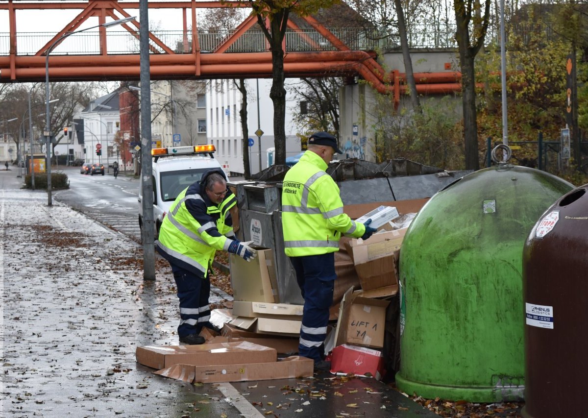 Illegaler Müll in Gelsenkirchen.JPG