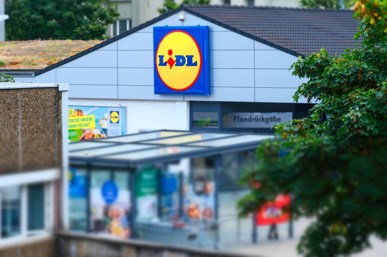 Lidl in Frankreich muss sich jetzt vor Gericht wegen Suizids verantworten. (Symbolbild)