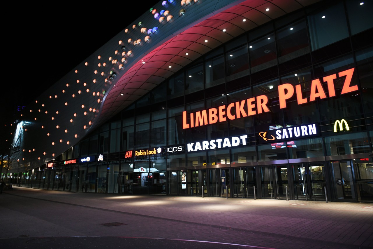 Der Limbecker Platz in Essen rudert mit einer Entscheidung zurück. (Symbolbild)