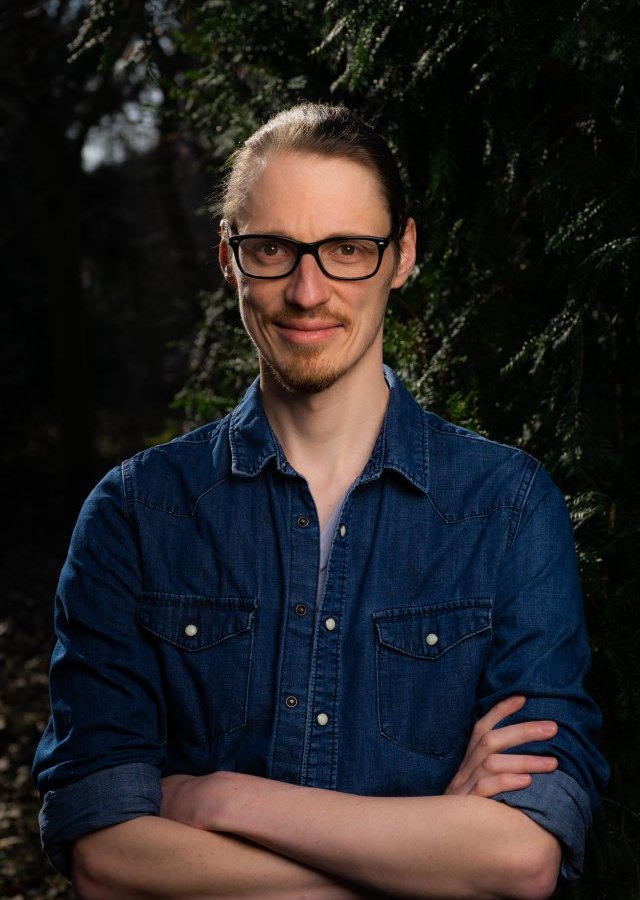 Lukas-Autorenfoto_Foto Dominik Führ (1).jpg