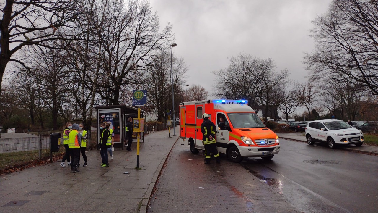 Großeinsatz an einer Schule in Mülheim!