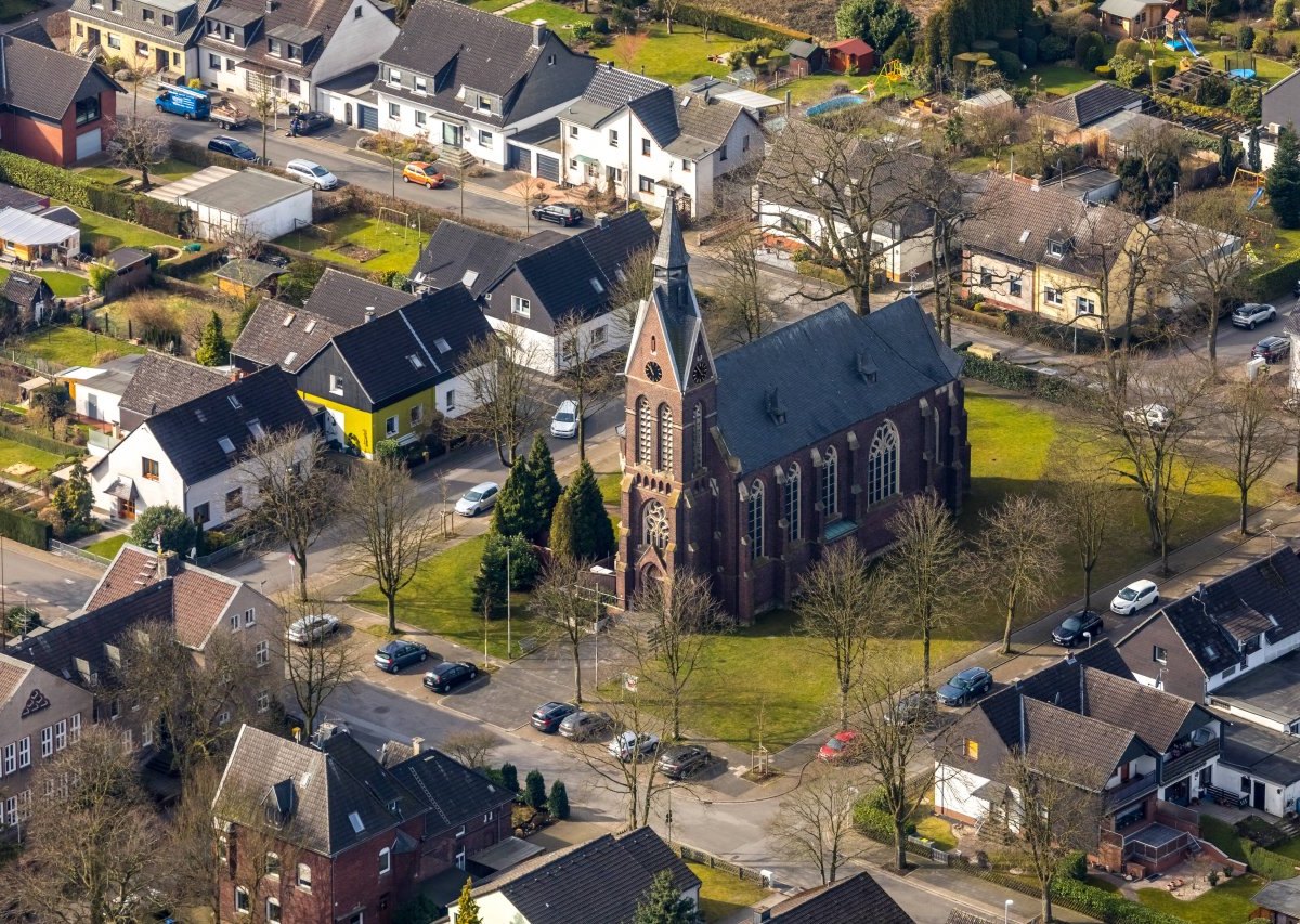 Mülheim: Kirche von St. Theresia von Avila.jpg