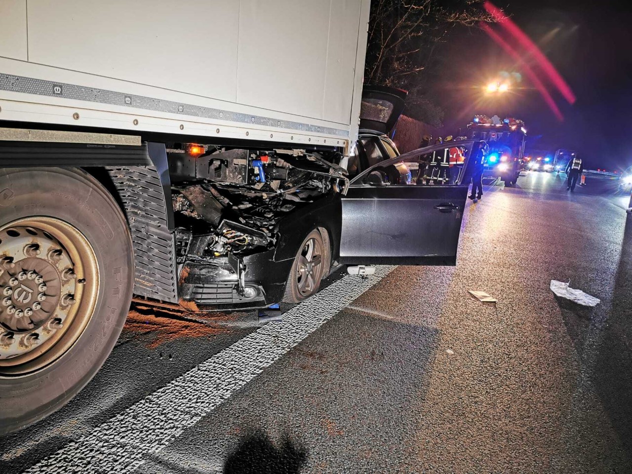 Schlimmer Unfall auf der A3 vorm Kreuz Oberhausen!