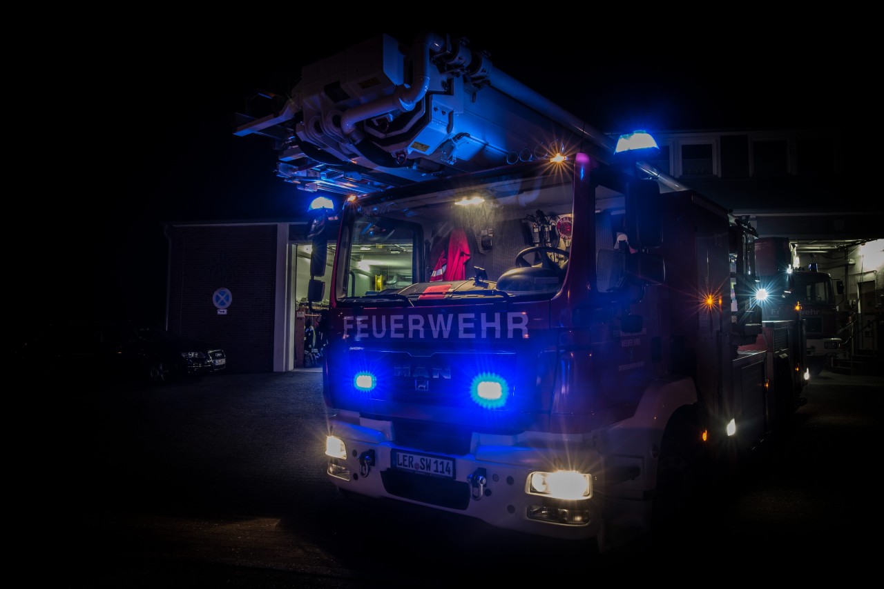 Die Feuerwehr Oberhausen war am Montagabend im Einsatz. (Symbolbild)