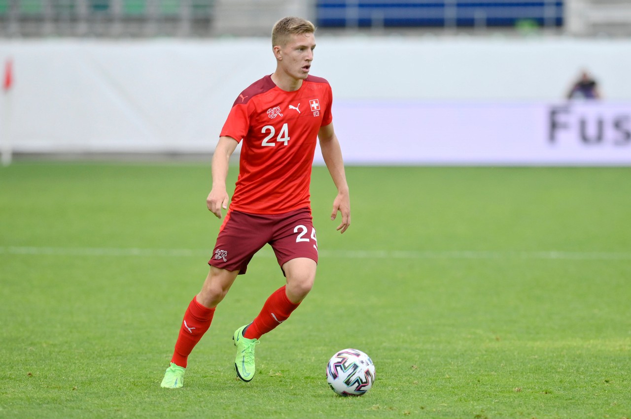 Omeragic spielt für die Schweizer Nationalmannschaft.