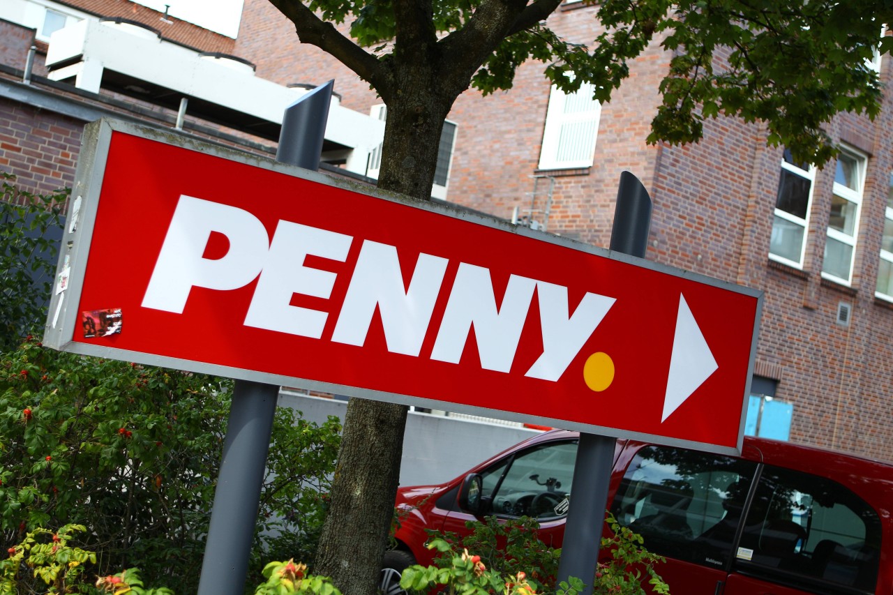 Penny: Querdenker gehen wegen Impfkampagne auf die Barrikaden – Discounter antwortet schlagfertig (Symbolbild). 