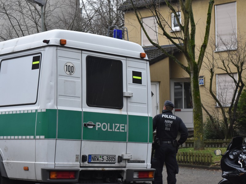 H. soll ein in sich gekehrter Mann sein. Zur Tatzeit wohnte der Kampfsportler allein in dem Haus in der Herner Fleithestraße.