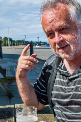 Neil Deane ist Dozent an der Universität Duisburg-Essen