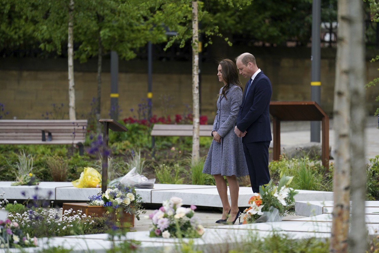 Prinz William und Kate Middleton gedachten der Opfer des Anschlags vom 22. Mai 2017 in Manchester.