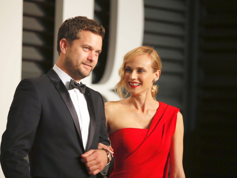 Bekannt wurde sie als „Helena“ in „Troja“. Die Niedersächsin Diane Kruger lässt sich mit Kollege Joshua Jackson auf dem roten Teppich ablichten. Eine Heirat war zwar nie ein Thema, zur Trennung kam es im Sommer 2016 trotzdem.