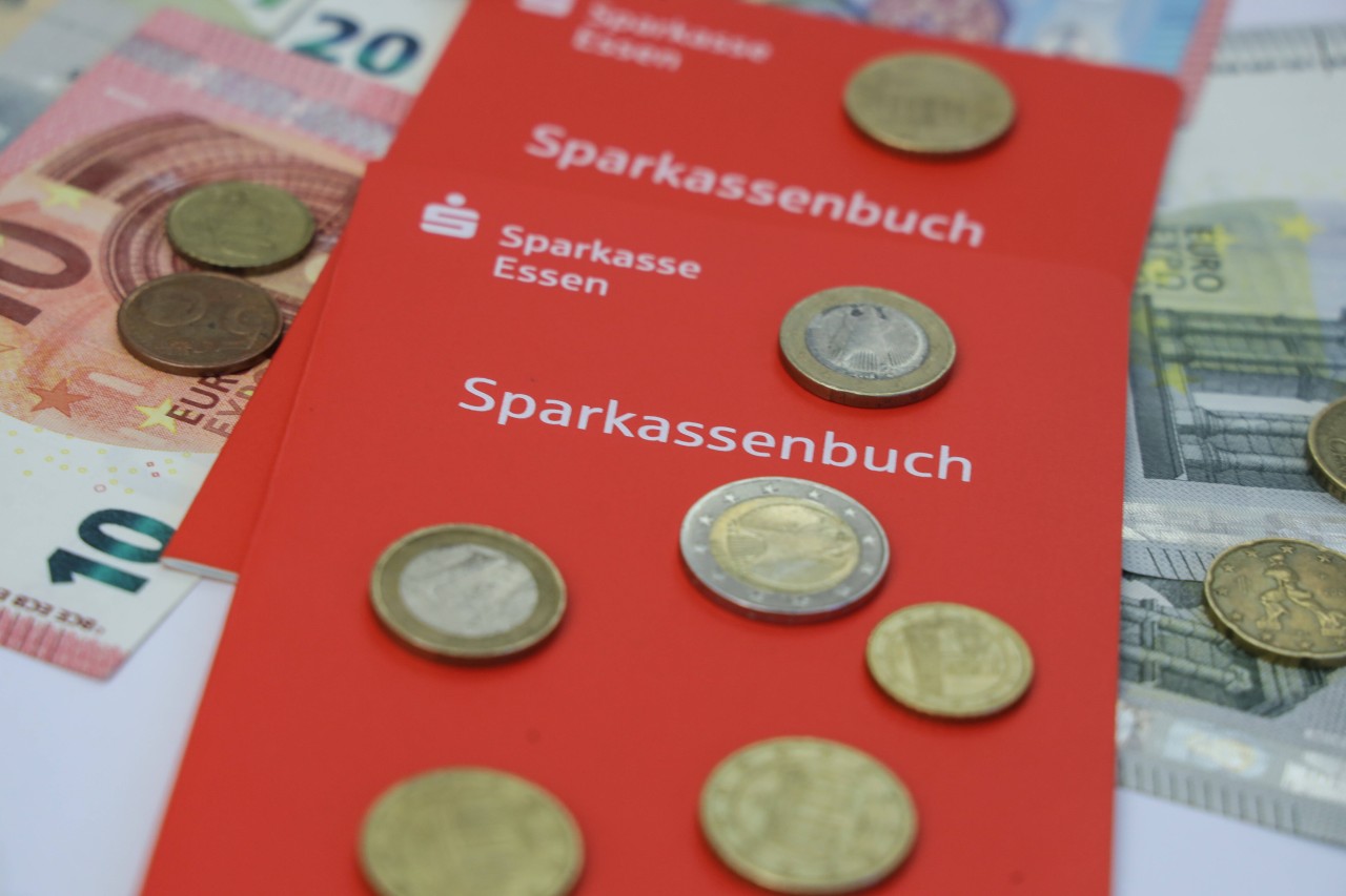 Sparkasse: Einige Kunden haben zu wenig Zinsen für ihr Sparbuch bekommen. (Symbolbild) 