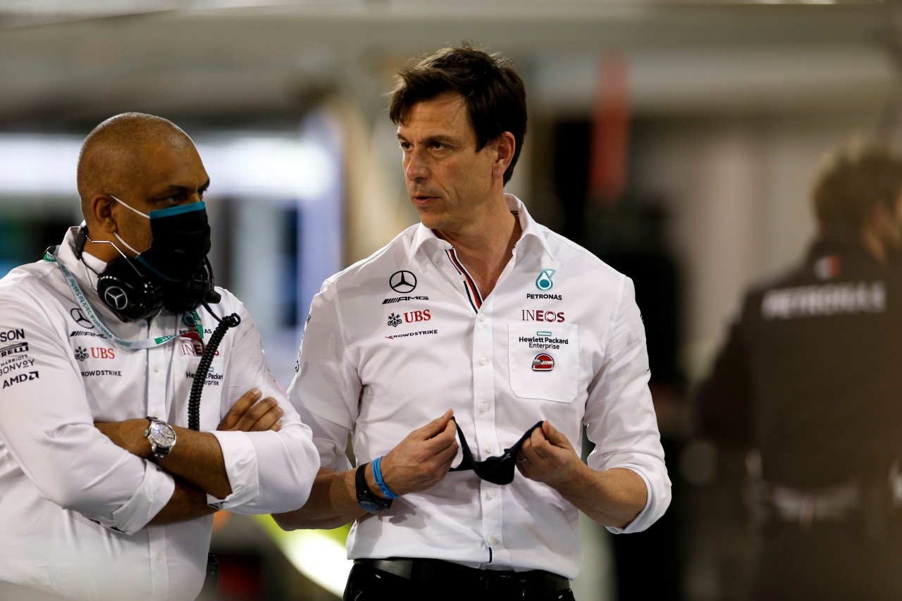 Toto Wolff geht von einer veränderten Konkurrenz-Situation in der Formel 1 ab 2022 aus.