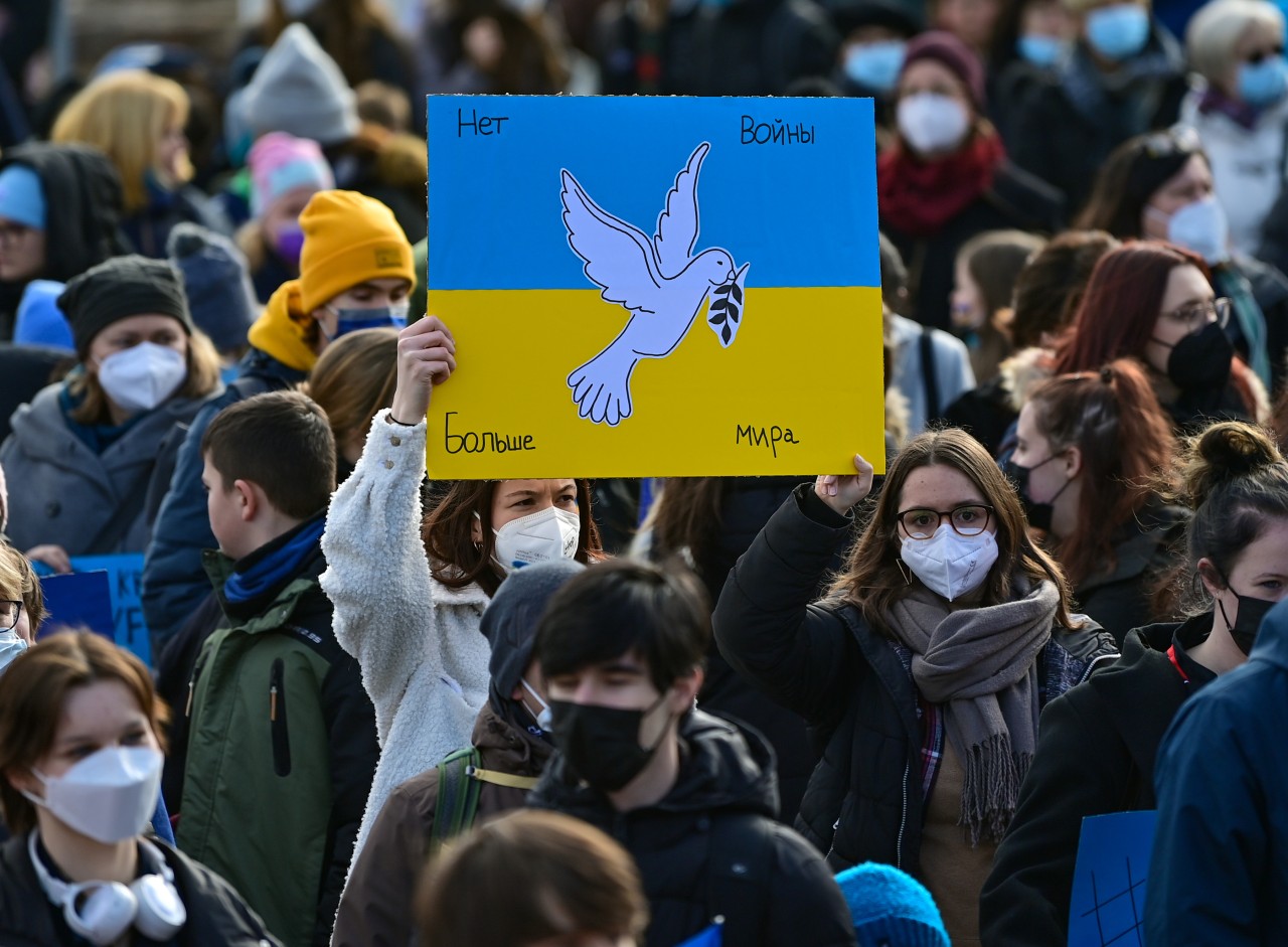 Ukraine-Krieg: In ganz Europa demonstrieren Menschen gegen Putins Angriff auf das Nachbarland – doch in Russland droht Demonstranten das Gefängnis. (Symbolfoto)