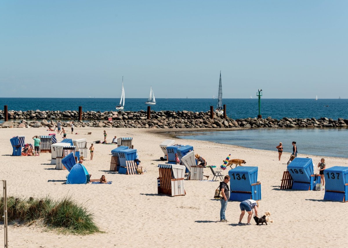 Urlaub an der Ostsee Strand.jpg