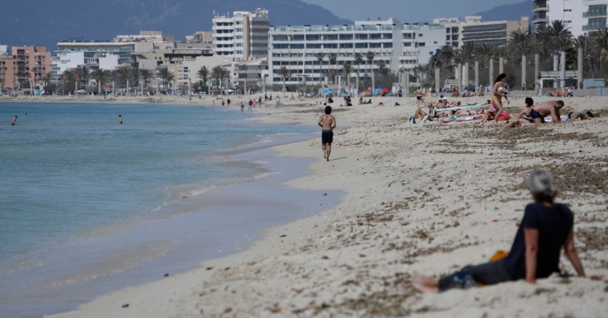 Urlaub auf Mallorca Strand.jpg