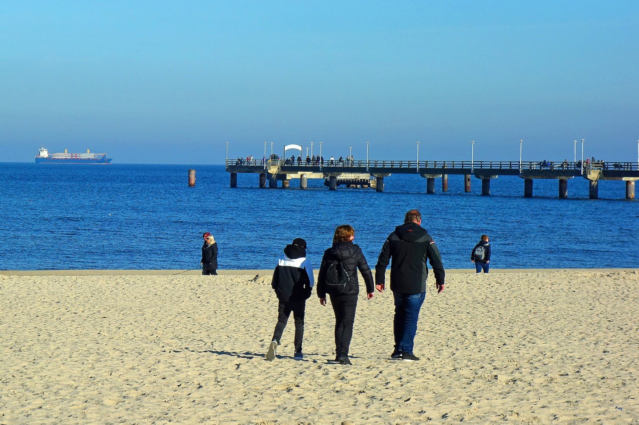 Bei ihrem Urlaub an der Ostsee wollte eine Frau spontan den Leuchtturm in Swinemünde besuchen – und scheiterte. (Symbolbild)