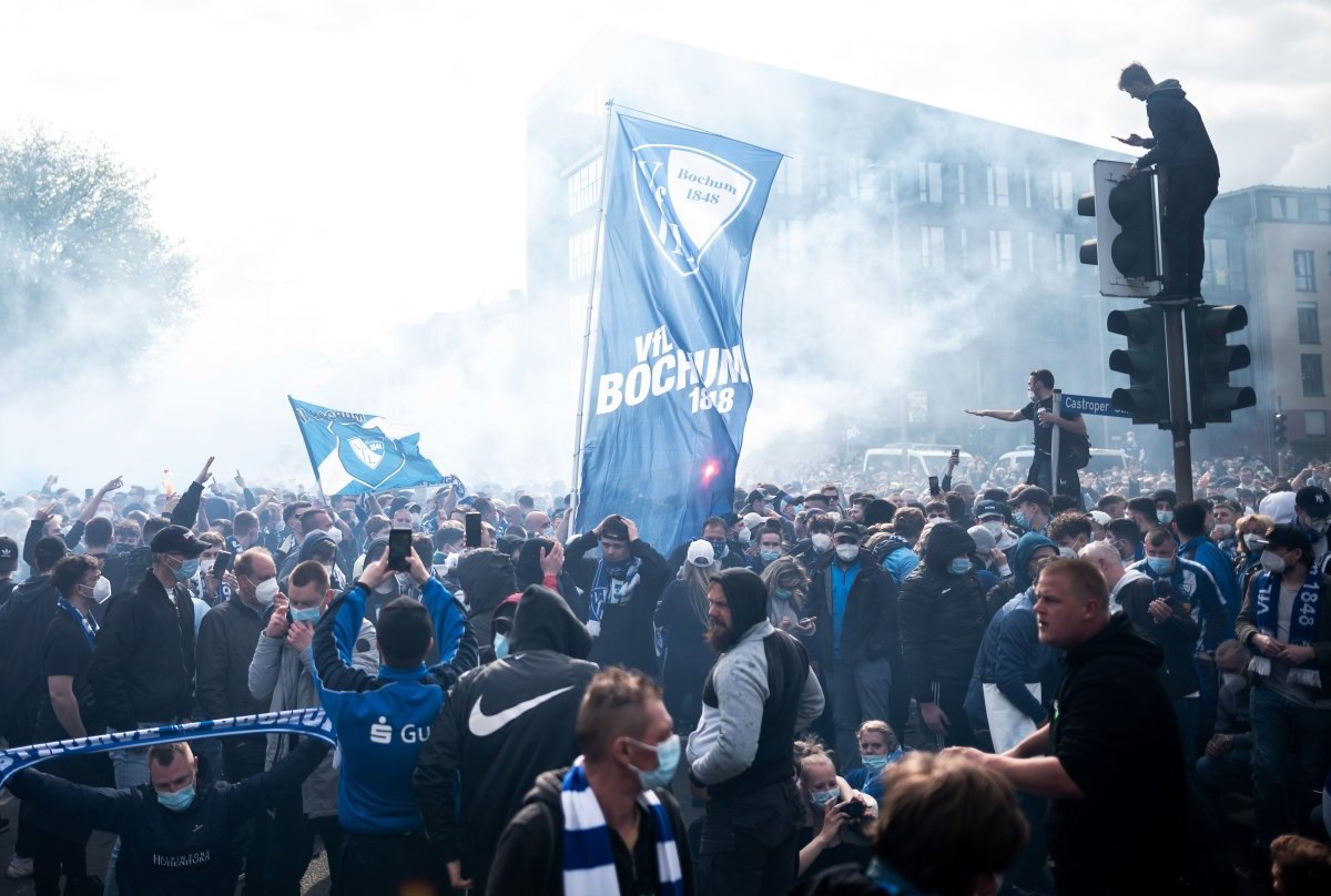 VfL Bochum Aufstieg Castroper Straße.jpg