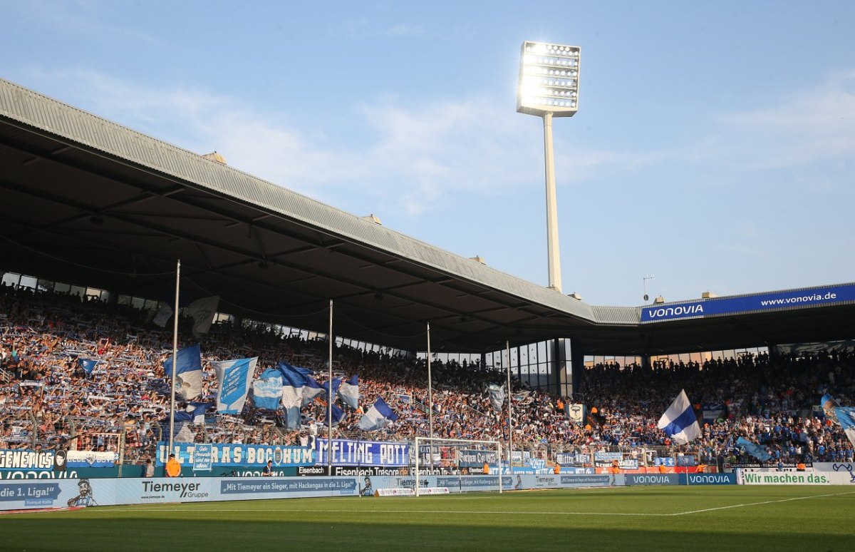 VfL-Bochum-Ruhrstadion.jpg