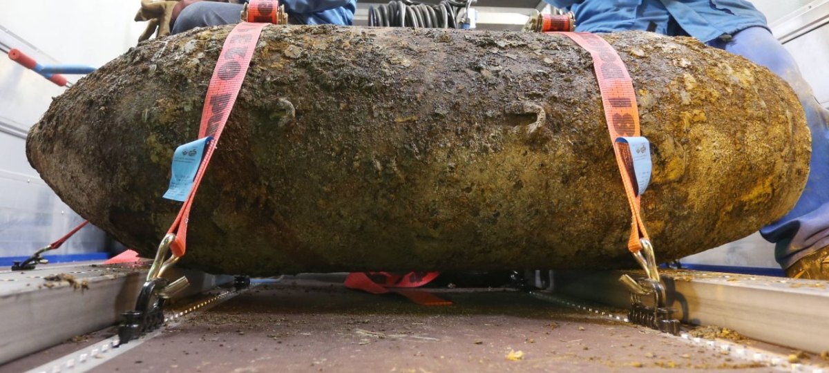 Zehn Zentner Bombe Oberhausen Entschaerfung .jpg