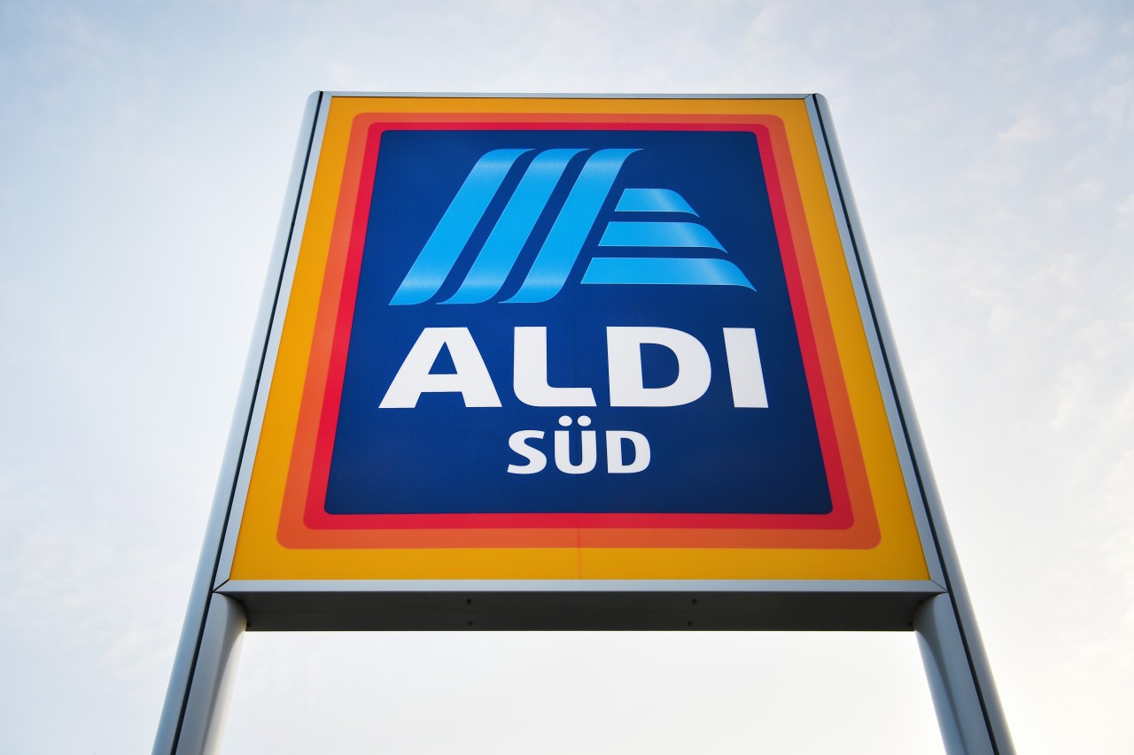 Aldi: Ein Kunde ist unzufrieden mit dem Discounter. Seine Wut trifft aber auf taube Ohren. (Symbolbild)