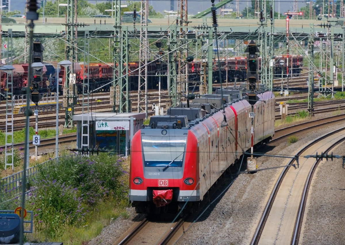 deutsche bahn.jpg