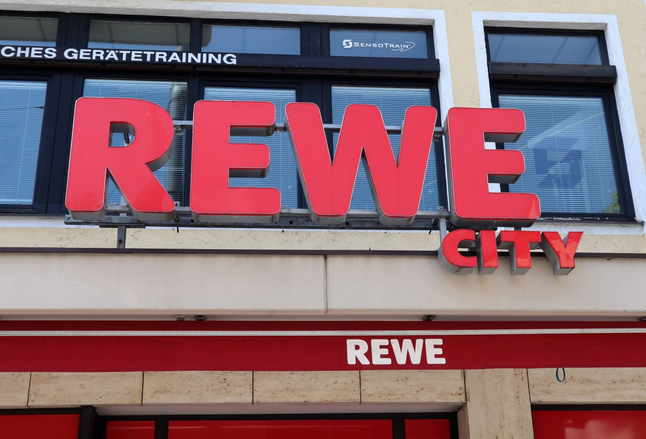 Deutsche Bahn: Rewe mischt bei der besonderen Aktion mit. 