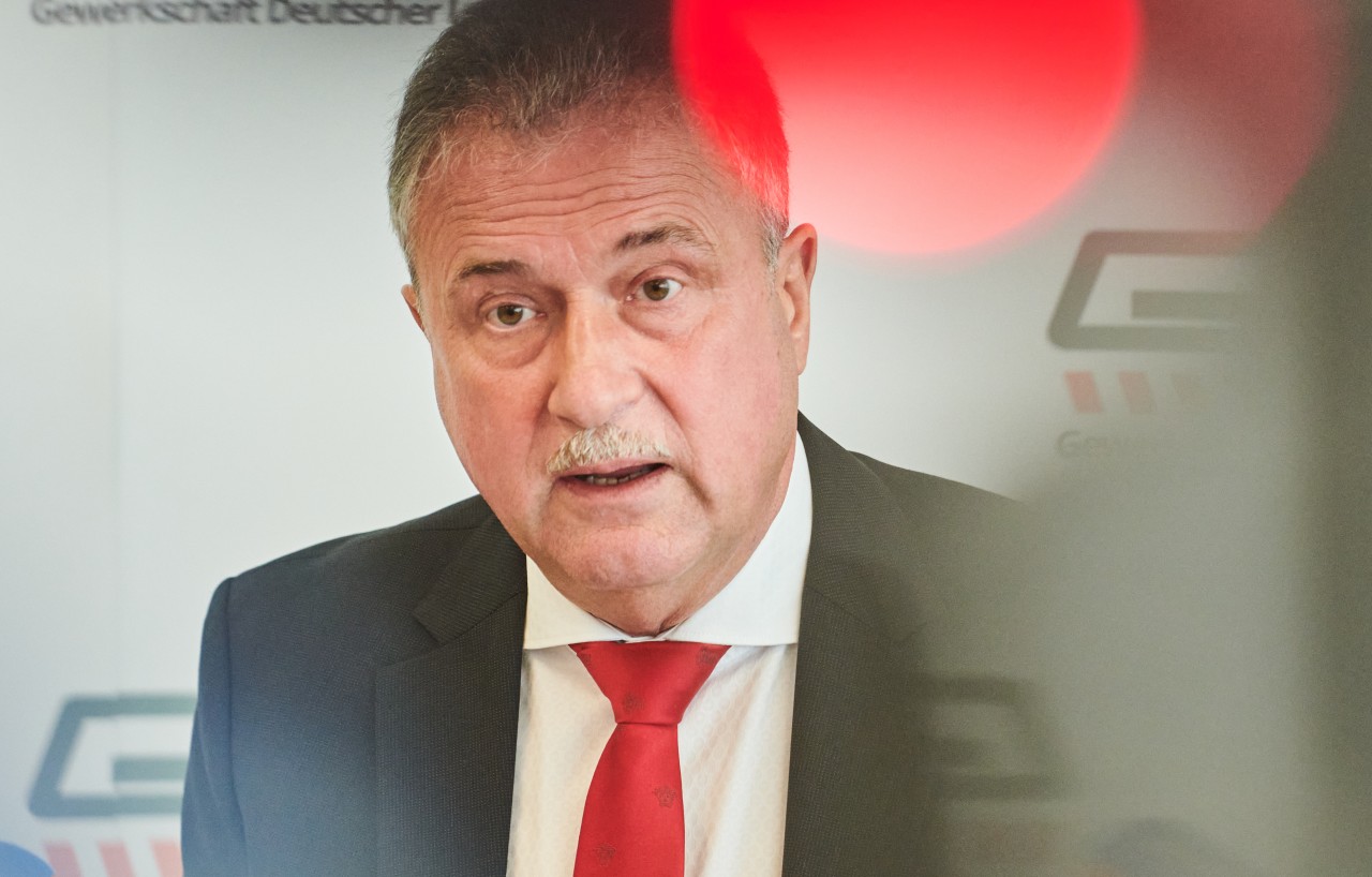 Deutsche Bahn: Claus Weselsky, GDL-Chef, droht mit Streik. 