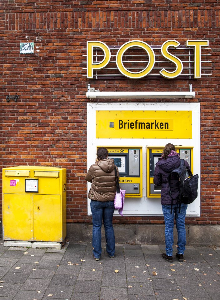 deutsche post.jpg