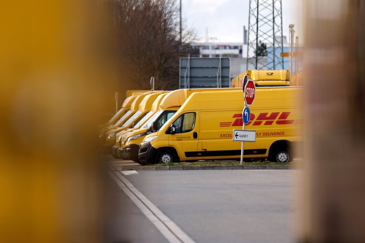 dhl.jpg