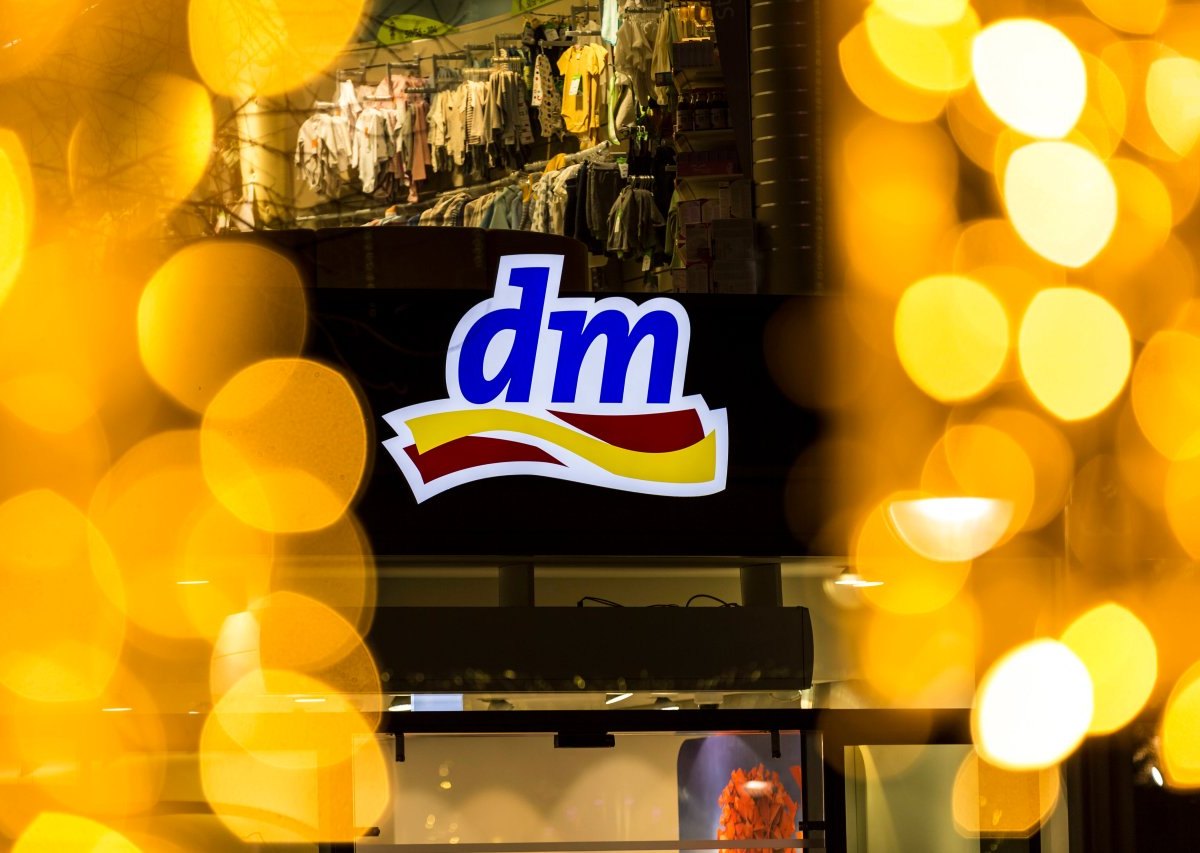 dm-logo.jpg