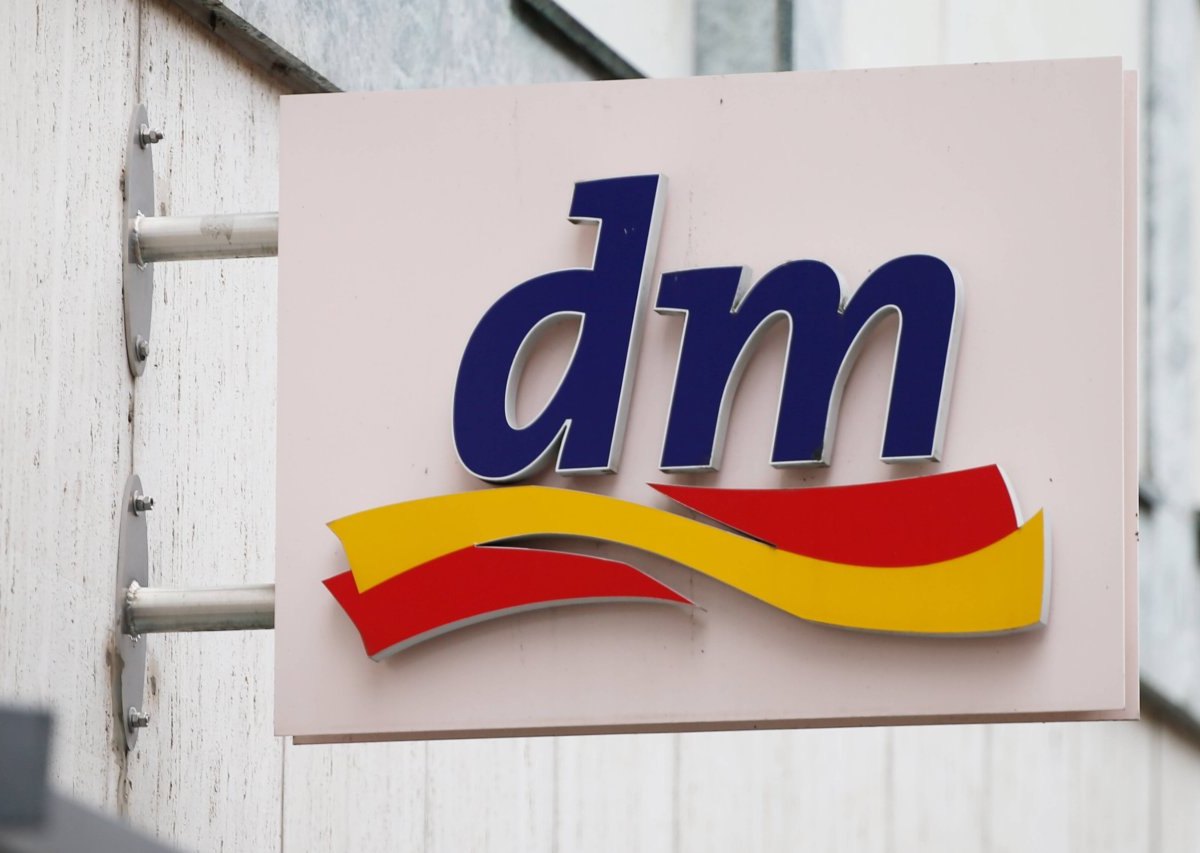 dm logo.jpg