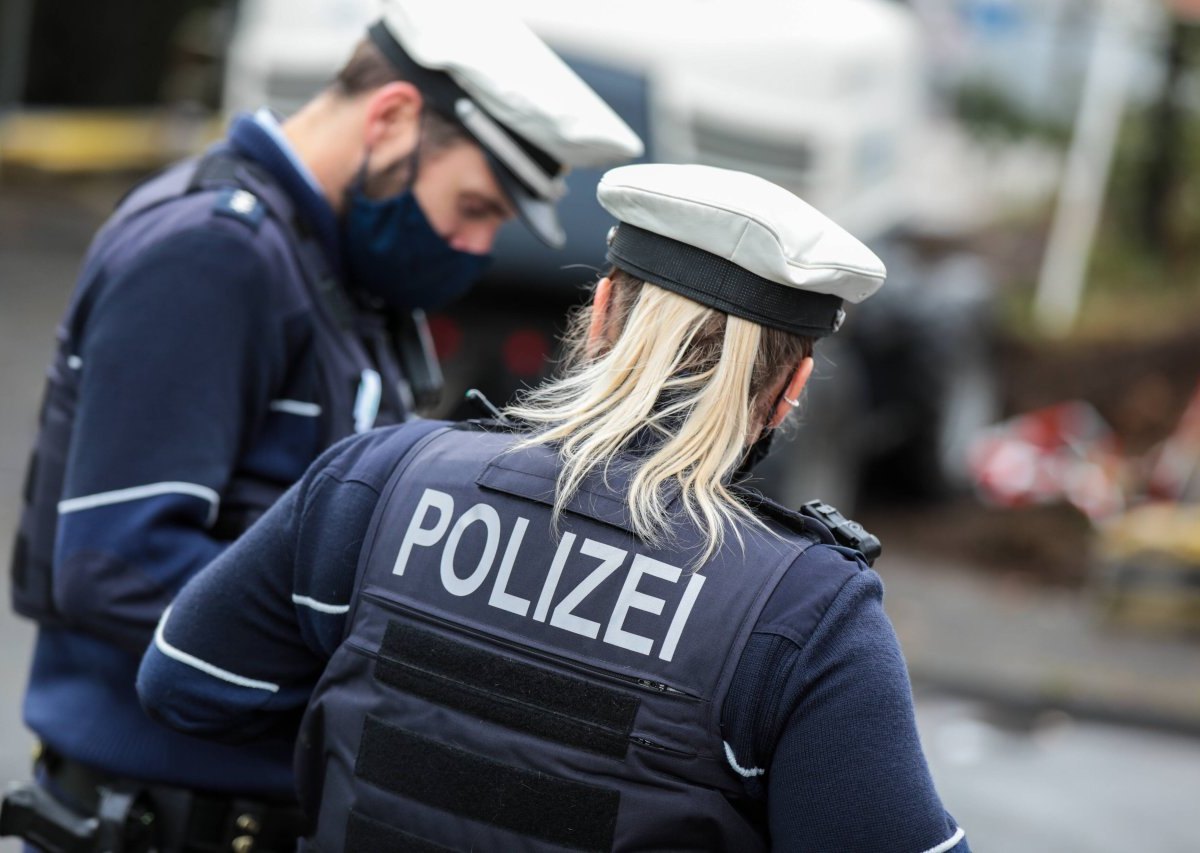 duisburg polizei.jpg