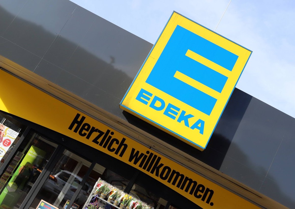 edeka logo.jpg