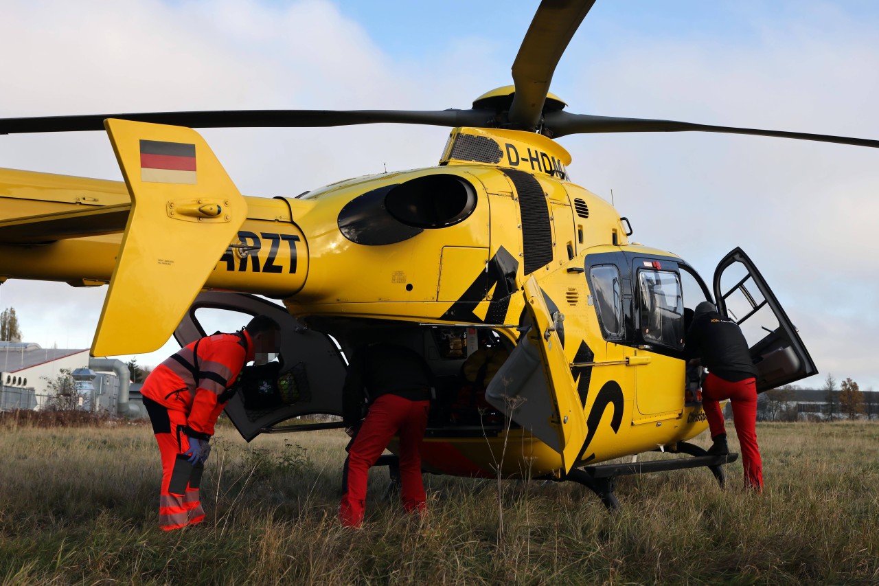 Ein ADAC-Hubschrauber aus Deutschland brachte den Jungen in eine Klinik. Dort verstarb er. (Archivbild)