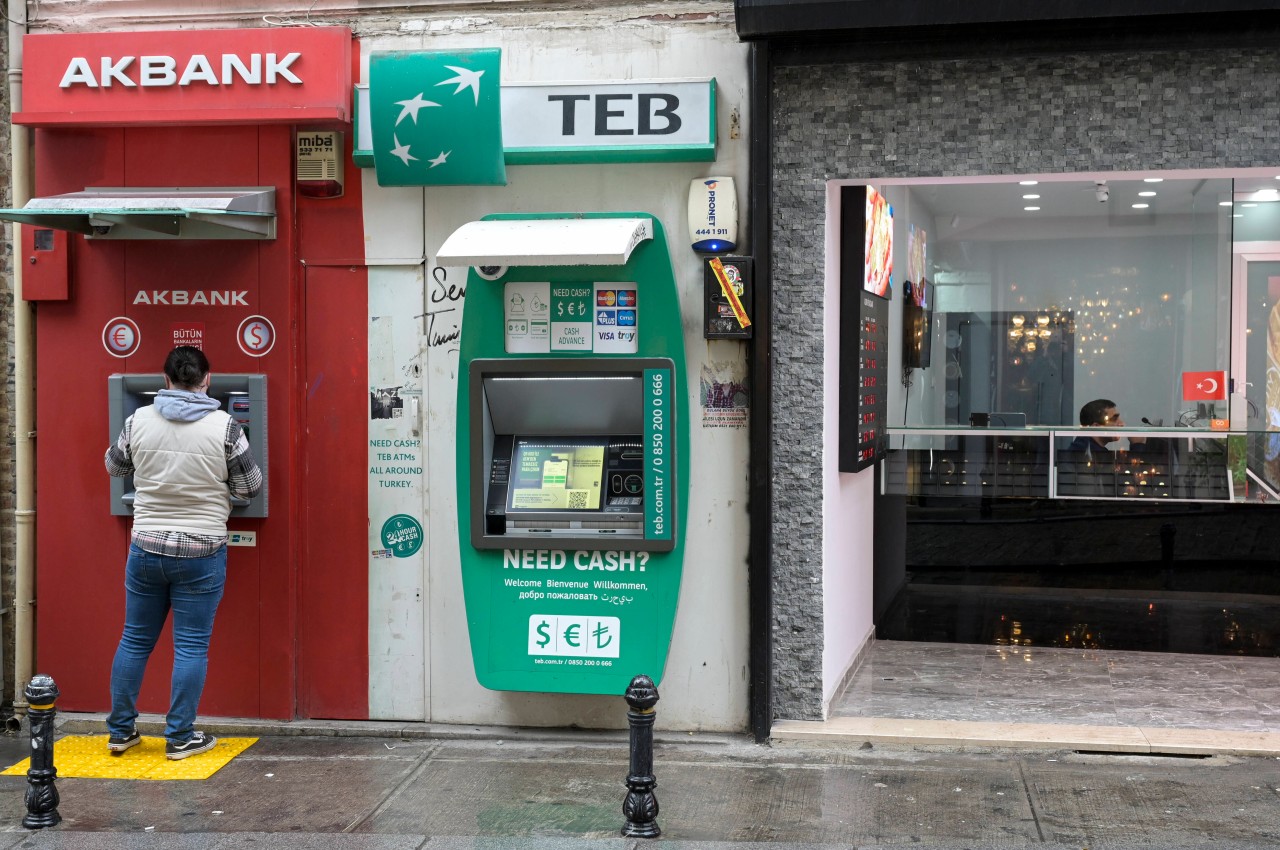 Geld in der Türkei abheben? DAS musst du beachten. (Symbolbild)