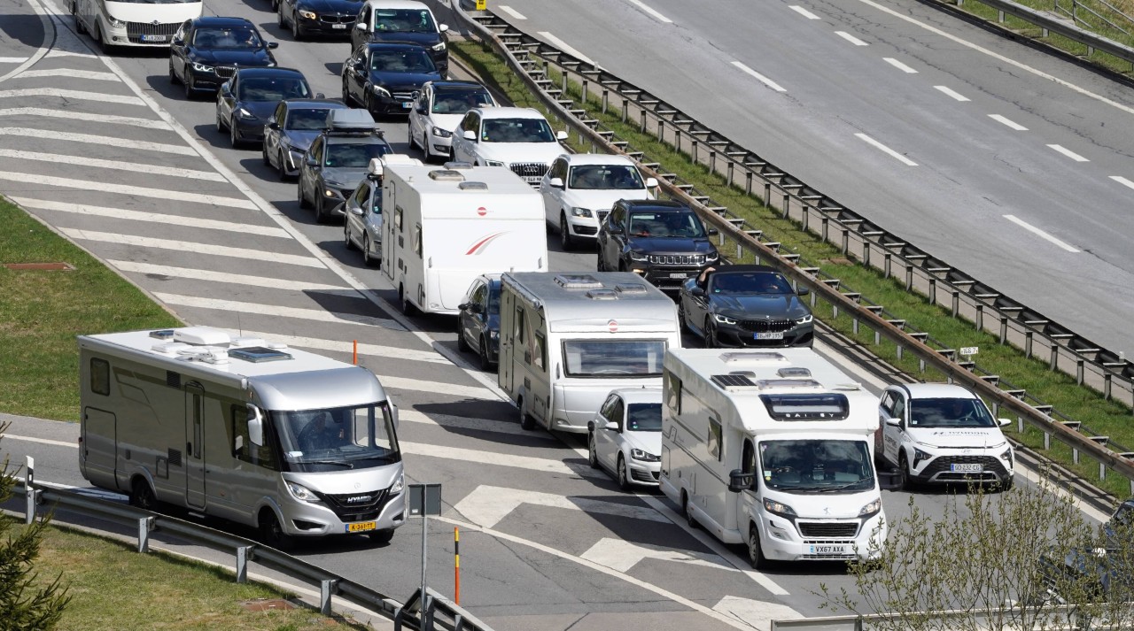 Ein Ehepaar war mit dem Wohnmobil zum Urlaub an der Ostsee gefahren. (Symbolbild)