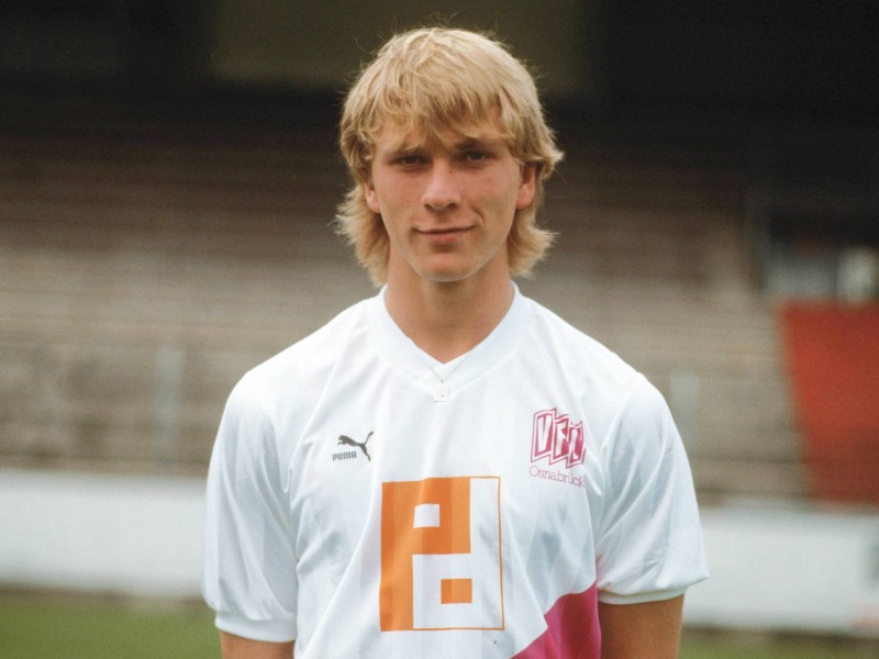 Seine Profilaufbahn begann mit 18 Jahren 1987 beim VfL Osnabrück.