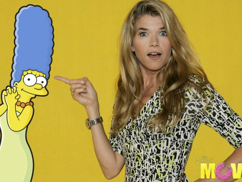Als Sprecherin von Mutter Marge bei den „Simpsons“ beerbte sie  die 2006 gestorbene Elisabeth Volkmann.