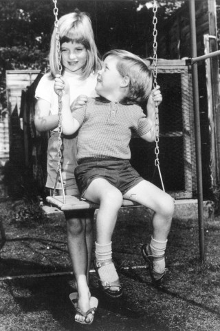 Diana und ihr Bruder Charles im Jahr 1967.