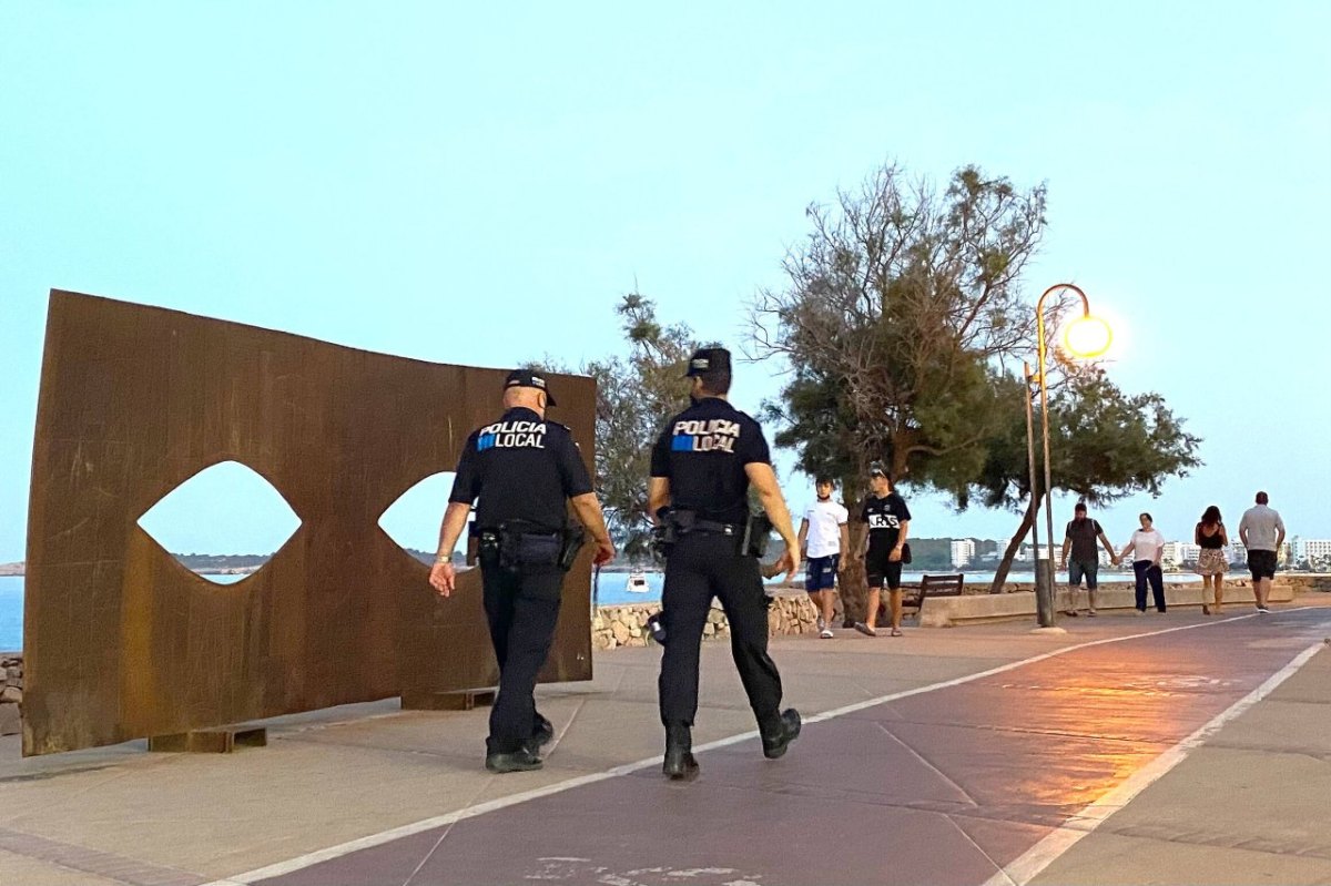 mallorca polizisten.jpg