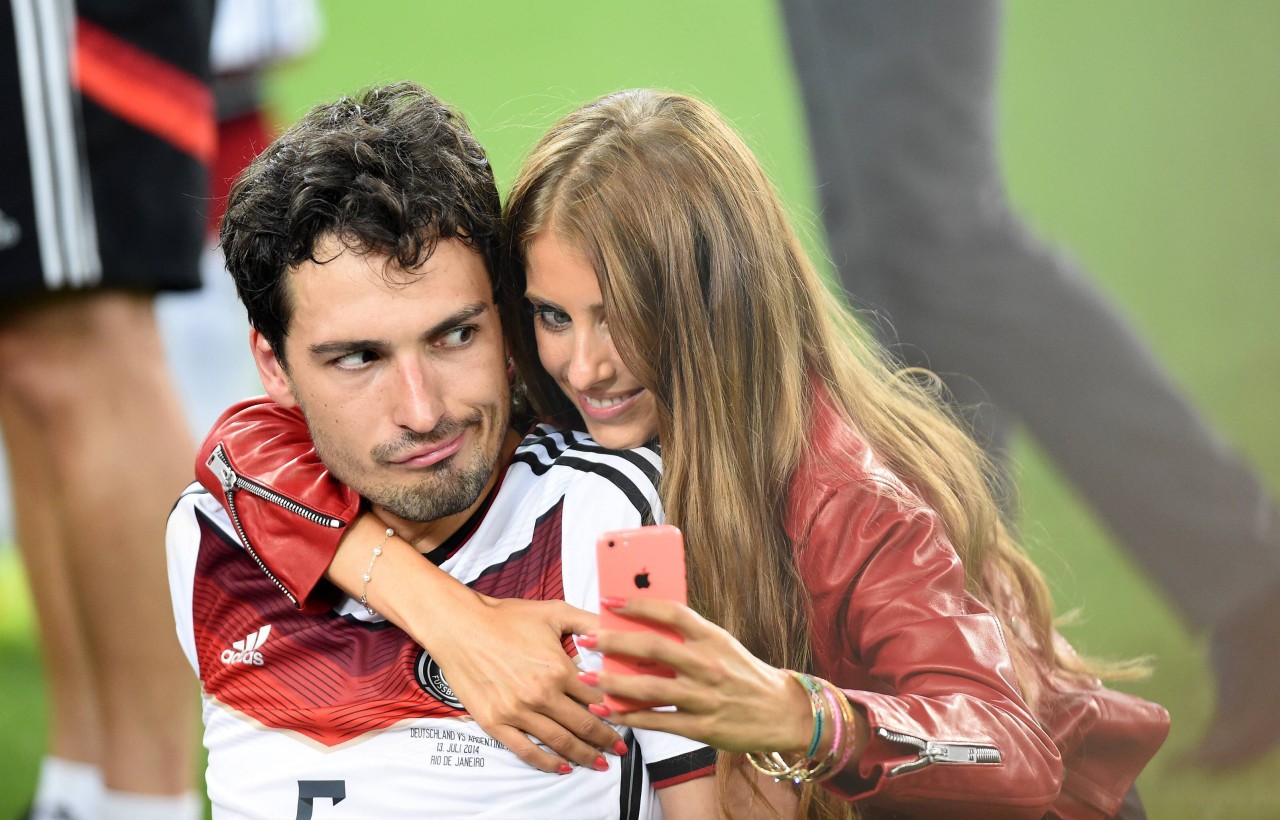 Mats Hummels und Ehefrau Cathy beim WM-Finale 2014 in Rio de Janeiro.