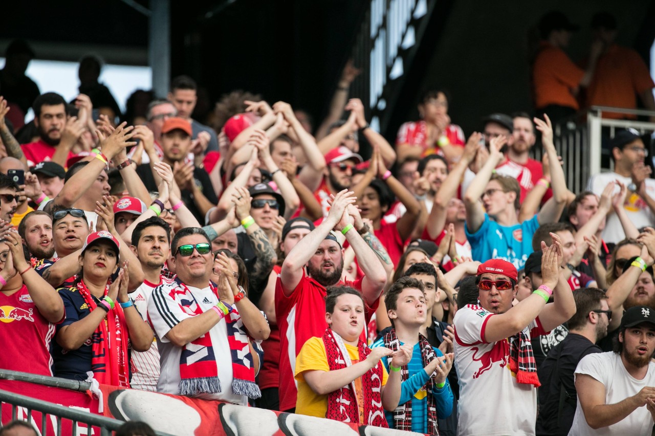 Kunden bei einem Spiel der New York Red Bulls.