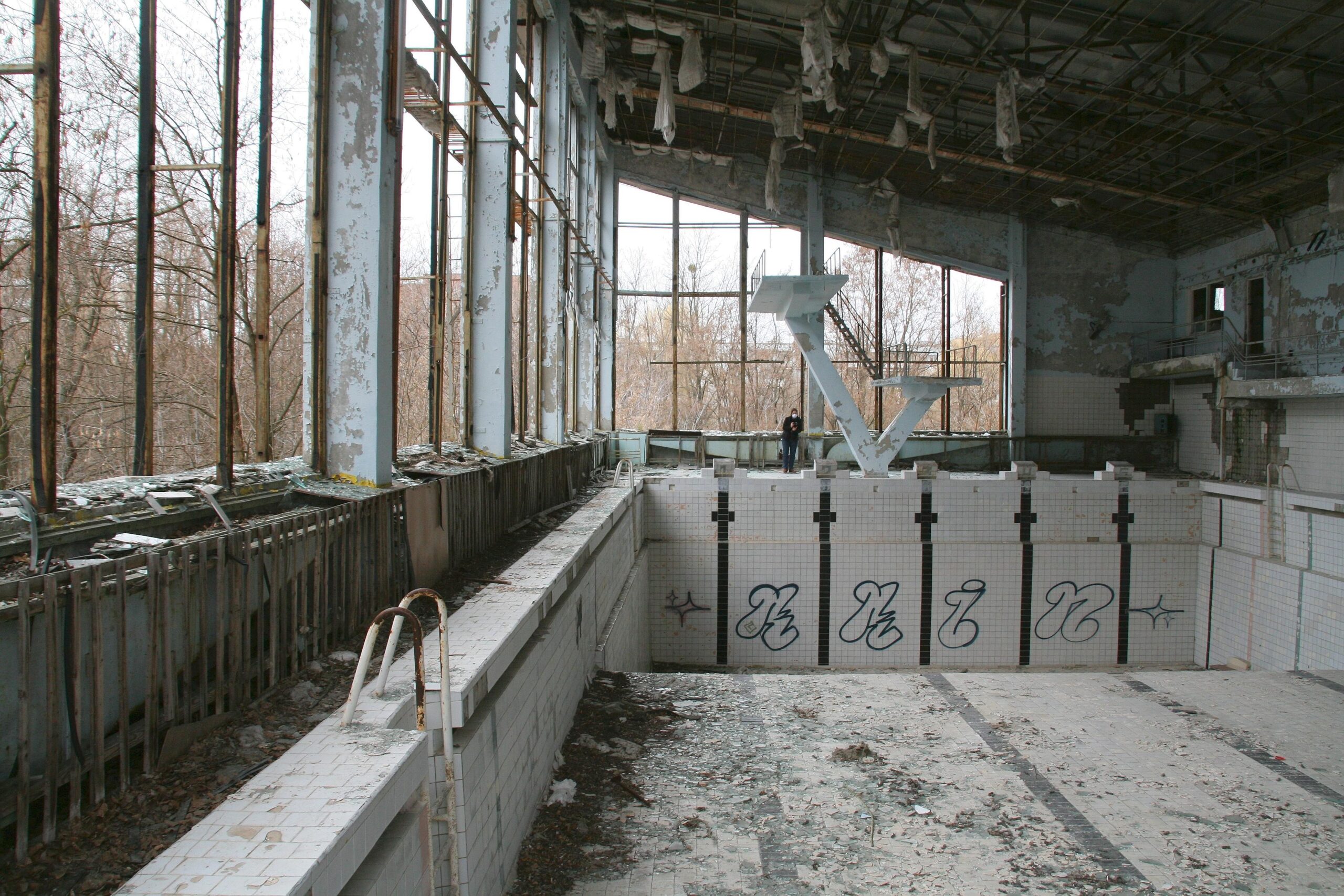 25 Jahre nach dem Unglück: Besuch in der Sperrzone von Tschernobyl.Die Geisterstadt Pripjat unmittelbar neben dem Unglücksreaktor.