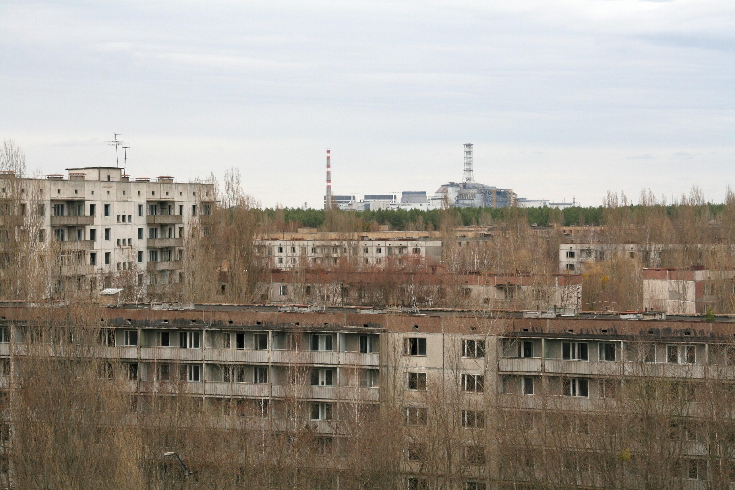 25 Jahre nach dem Unglück: Besuch in der Sperrzone von Tschernobyl.Die Geisterstadt Pripjat unmittelbar neben dem Unglücksreaktor.