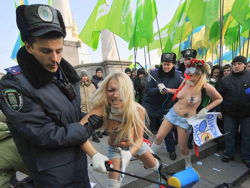 Demonstrantinnen der Femen Bewegung in Kiew.