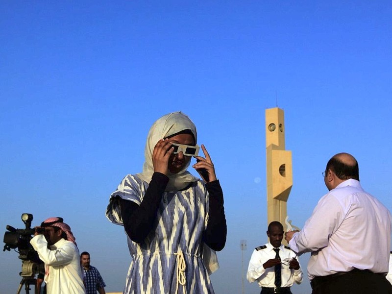 Gut geschützt ist der Venustransit in Bahrein zu beobachten.