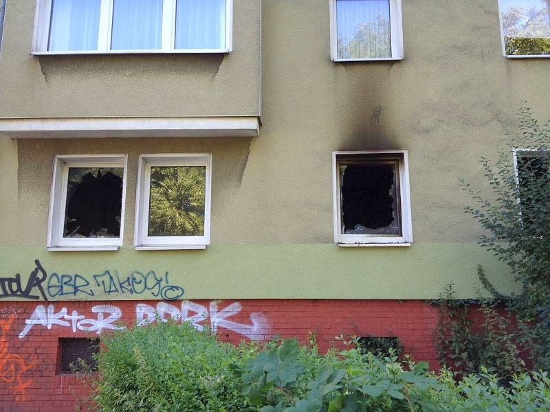 Bei einem Wohnungsbrand in der Fichtestraße in der Nordstadt in Dortmund sind am Freitagmorgen zwei Kinder tot aufgefunden worden. Ein drittes Kind starb wenig später im Krankenhaus. Foto: Stefan Reinke