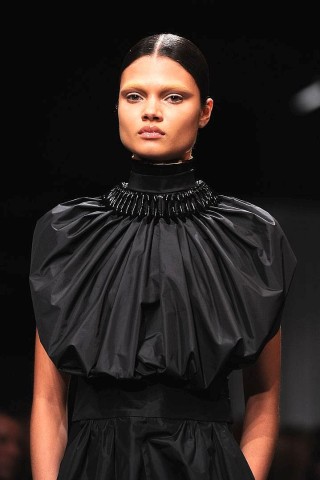 Das französische Modehaus Givenchy zeigt seine neuen Modelle bei der Fashion-Week in Paris.